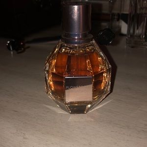 Viktor and Rolf flowerbomb perfume